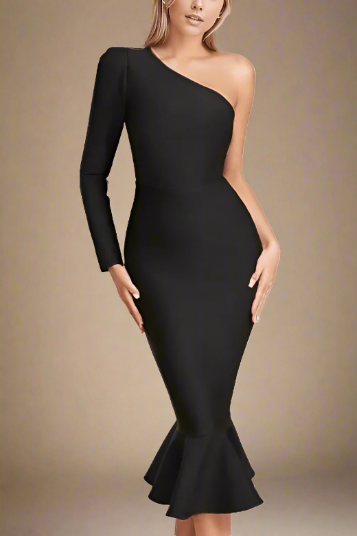 Woman wearing a figure flattering  Ollie Long Sleeve Bodycon Midi Dress - Classic Black BODYCON COLLECTION