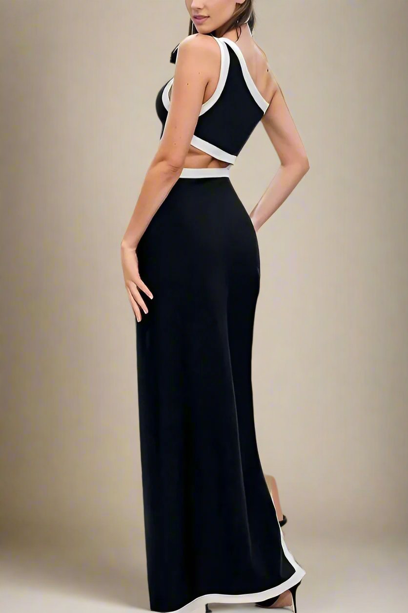 Woman wearing a figure flattering  Atlanta Bodycon Maxi Dress - Classic Black BODYCON COLLECTION