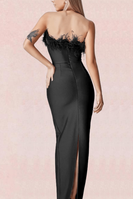 Woman wearing a figure flattering  Erin Bodycon Maxi Dress - Classic Black BODYCON COLLECTION