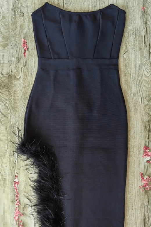 Woman wearing a figure flattering  Erin Bodycon Midi Dress - Classic Black BODYCON COLLECTION