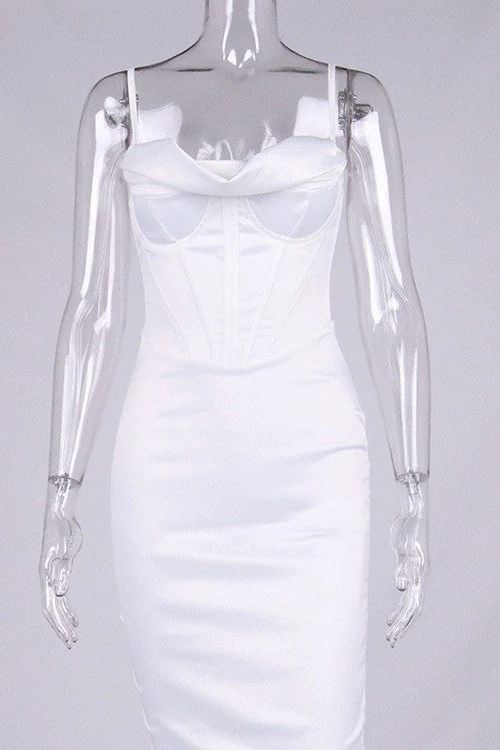 Woman wearing a figure flattering  Indi Bodycon Dress - Pearl White BODYCON COLLECTION