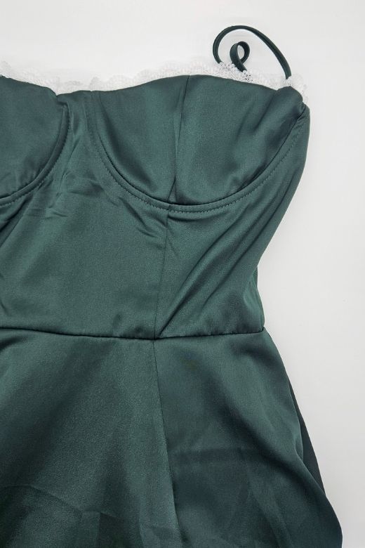 Woman wearing a figure flattering  Mavis Midi Dress - Emerald Green BODYCON COLLECTION